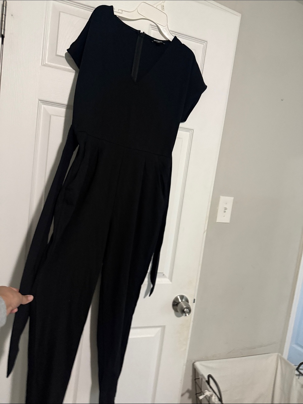 Women’s Black V-Neck Short Sleeve Jumpsuit